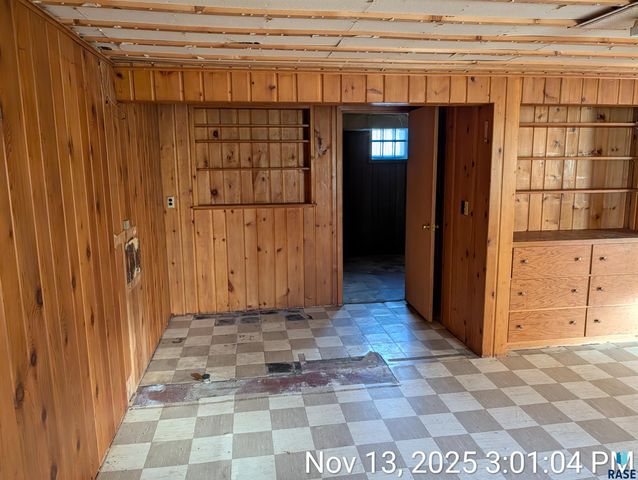 203 E 6th Ave Avenue, Sisseton, SD 57262