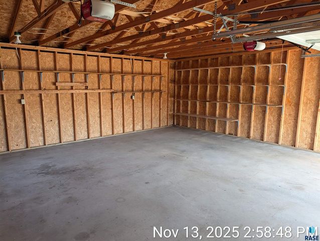 203 E 6th Ave Avenue, Sisseton, SD 57262