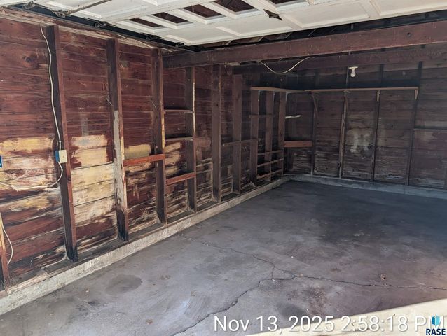 203 E 6th Ave Avenue, Sisseton, SD 57262