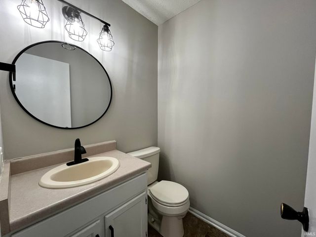 5018 Knollfield Place, Fort Wayne, IN 46809