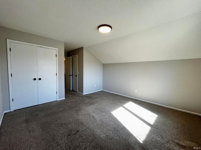 5018 Knollfield Place, Fort Wayne, IN 46809