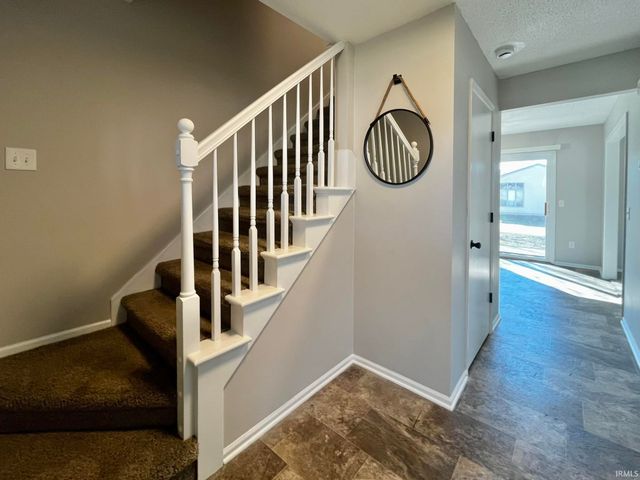 5018 Knollfield Place, Fort Wayne, IN 46809