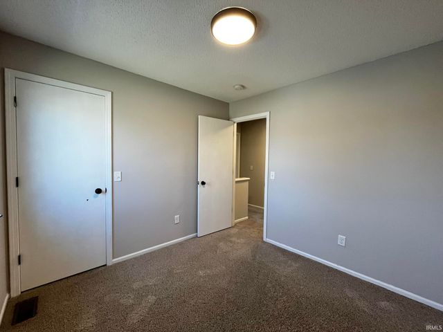 5018 Knollfield Place, Fort Wayne, IN 46809