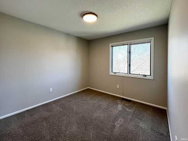 5018 Knollfield Place, Fort Wayne, IN 46809