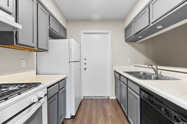 5230 Meadow Rise, San Antonio, TX 78250