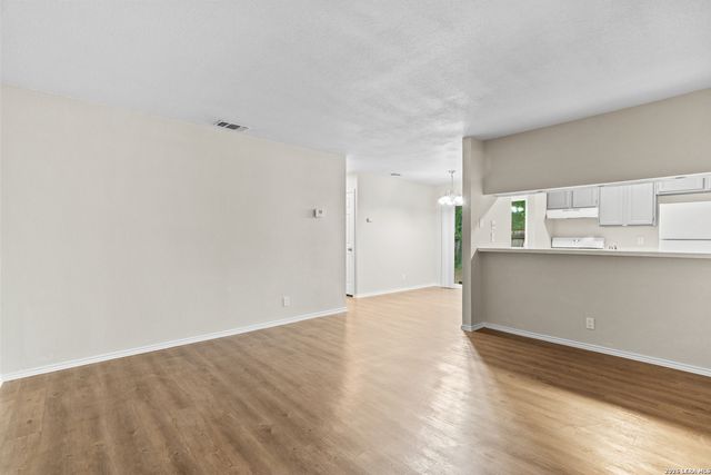 5230 Meadow Rise, San Antonio, TX 78250