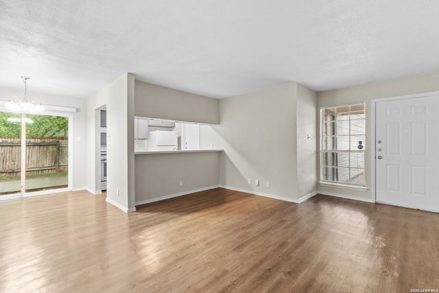 5230 Meadow Rise, San Antonio, TX 78250