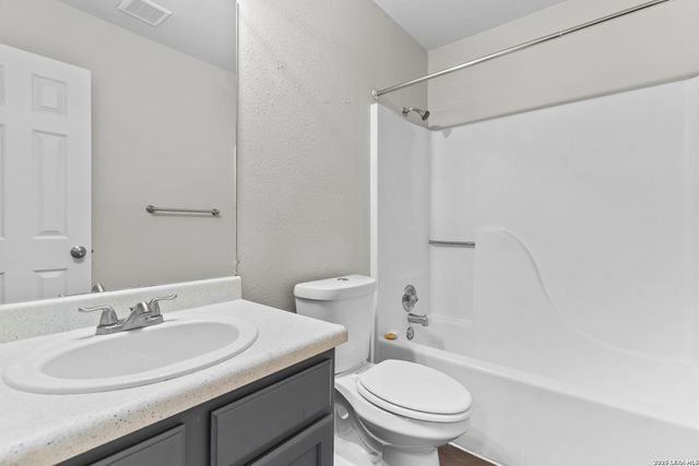 5230 Meadow Rise, San Antonio, TX 78250