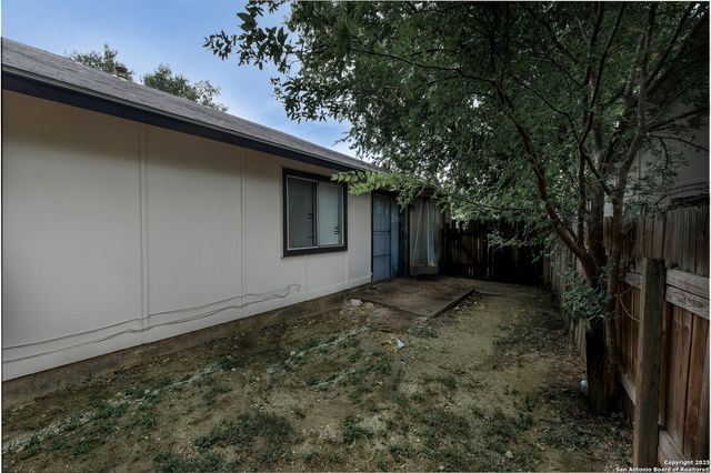 5230 Meadow Rise, San Antonio, TX 78250