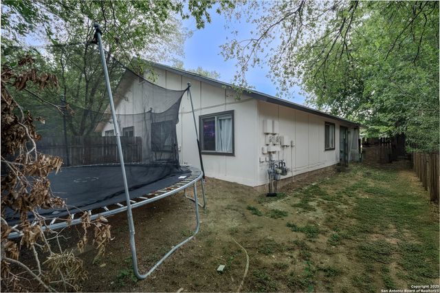 5230 Meadow Rise, San Antonio, TX 78250