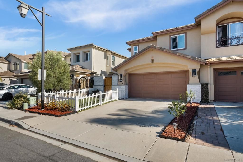 4577 Da Vinci, San Diego, CA 92130 — photo 2