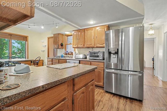 620 Beechmont Street, Dearborn, MI 48124