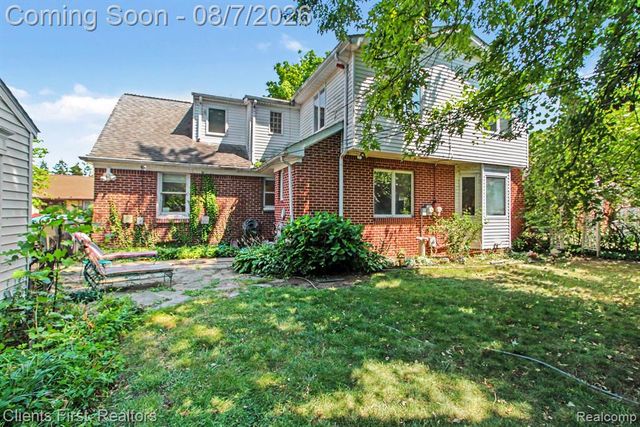 620 Beechmont Street, Dearborn, MI 48124