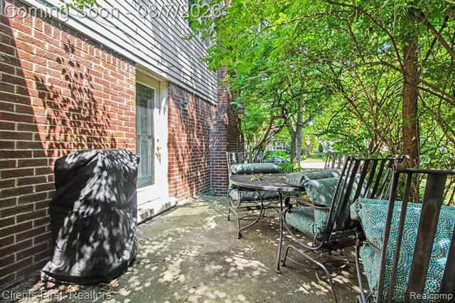 620 Beechmont Street, Dearborn, MI 48124