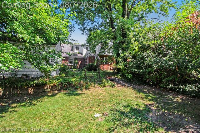 620 Beechmont Street, Dearborn, MI 48124