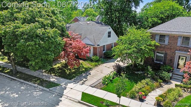 620 Beechmont Street, Dearborn, MI 48124