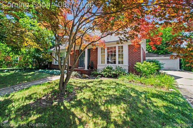 620 Beechmont Street, Dearborn, MI 48124
