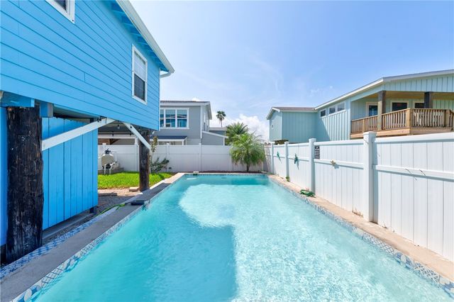710 Tropic Lane, Port Aransas, TX 78373