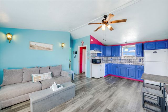 710 Tropic Lane, Port Aransas, TX 78373