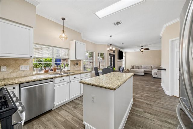 7926 Rothesay Chase Road, Houston, TX 77095