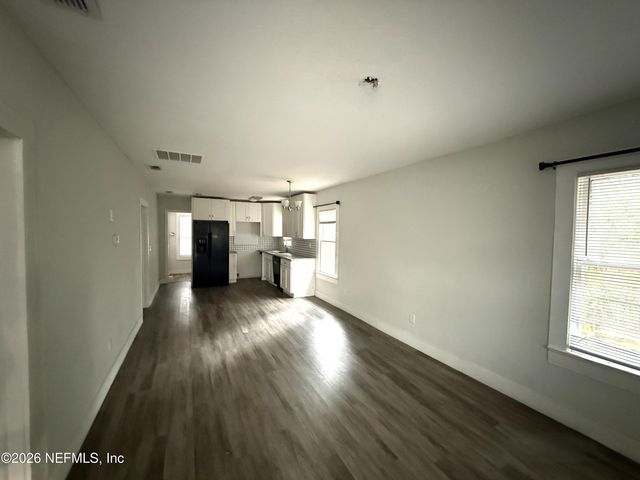 299 E 48TH Street, Jacksonville, FL 32208