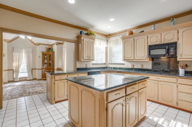 3068 High Ridge Drive, Grapevine, TX 76051