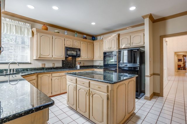 3068 High Ridge Drive, Grapevine, TX 76051