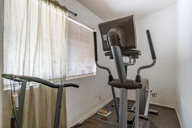 2135 Arroyo Court, Los Banos, CA 93635