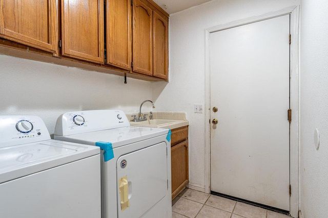 2135 Arroyo Court, Los Banos, CA 93635