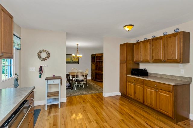 28 Sullivan Blvd A, Oxford, MA 01540