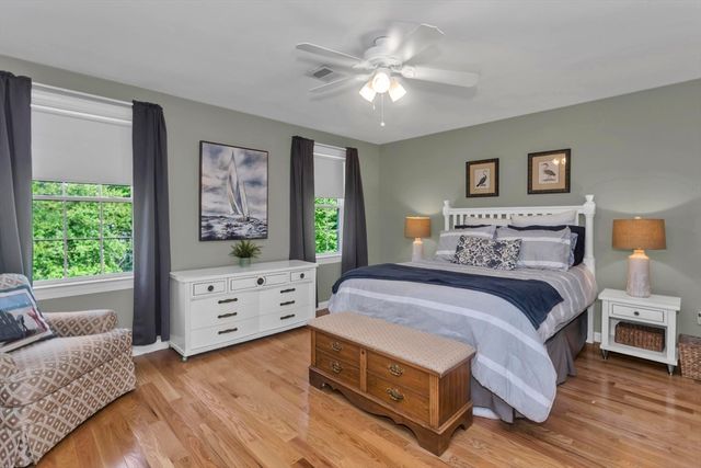 28 Sullivan Blvd A, Oxford, MA 01540