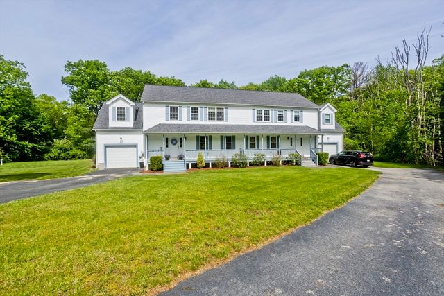28 Sullivan Blvd A, Oxford, MA 01540