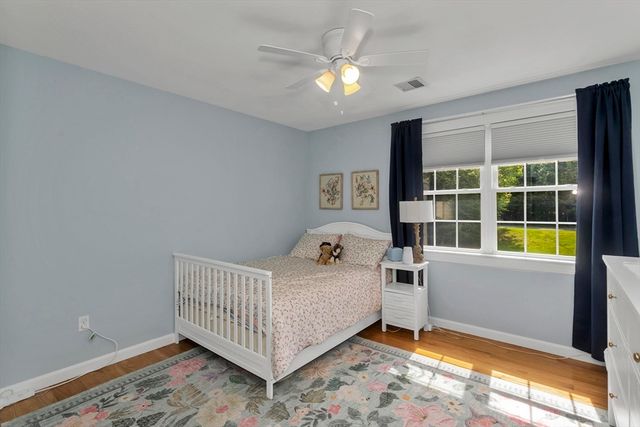 28 Sullivan Blvd A, Oxford, MA 01540