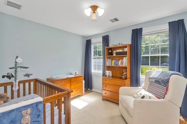 28 Sullivan Blvd A, Oxford, MA 01540