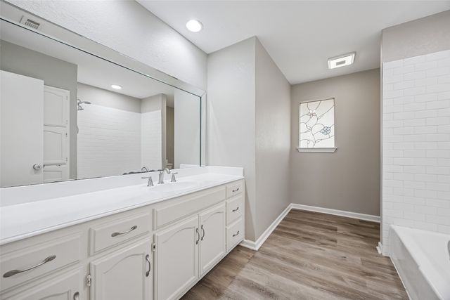 116 Timberview Court, Burleson, TX 76028