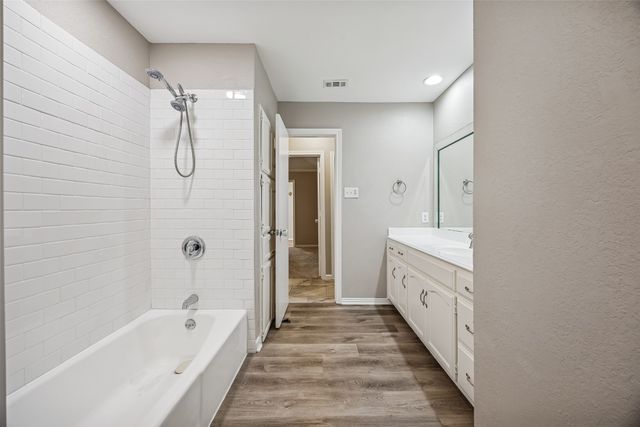 116 Timberview Court, Burleson, TX 76028