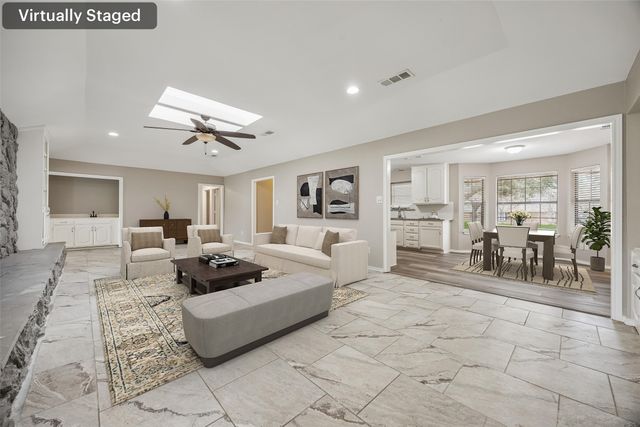 116 Timberview Court, Burleson, TX 76028