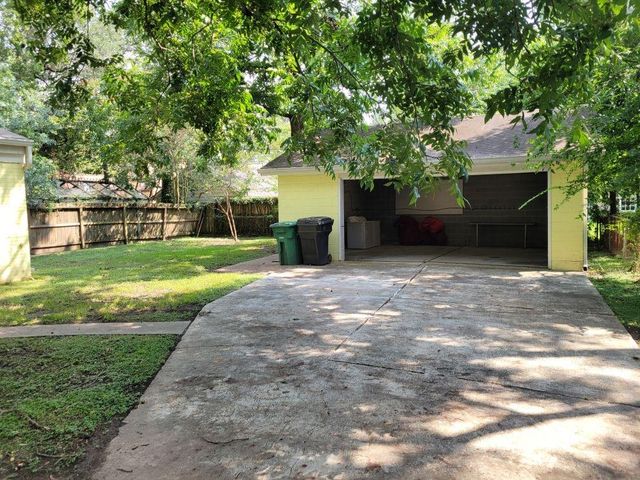 6626 Fairfield Street, Houston, TX 77023