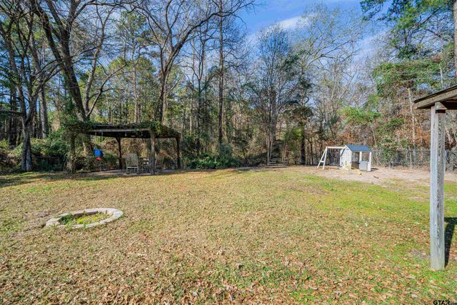 1317 Creekbend Street, White Oak, TX 75693