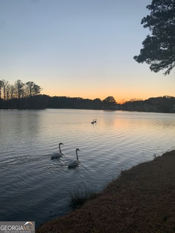 2025 Castle Lake Drive, Tyrone, GA 30290