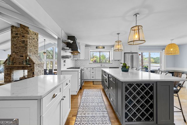 2025 Castle Lake Drive, Tyrone, GA 30290