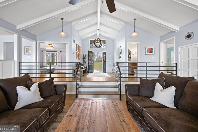 2025 Castle Lake Drive, Tyrone, GA 30290