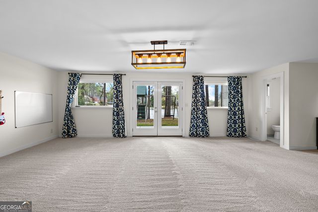 2025 Castle Lake Drive, Tyrone, GA 30290