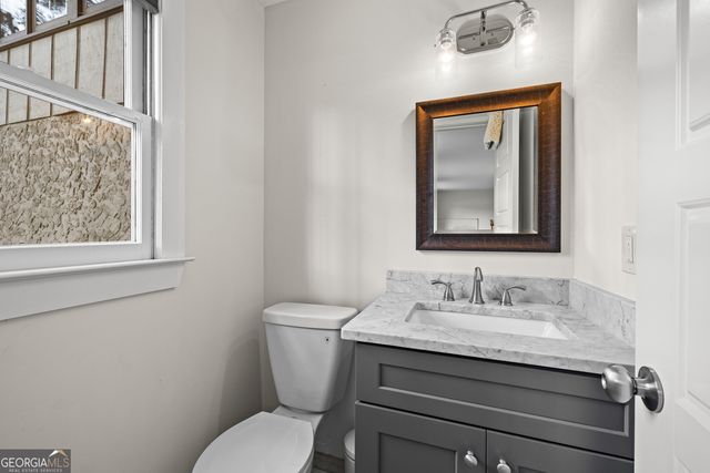 2025 Castle Lake Drive, Tyrone, GA 30290