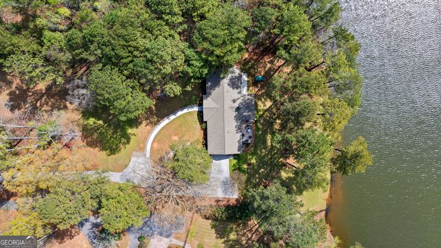 2025 Castle Lake Drive, Tyrone, GA 30290