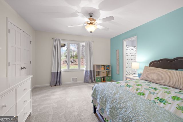 2025 Castle Lake Drive, Tyrone, GA 30290