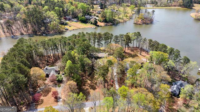 2025 Castle Lake Drive, Tyrone, GA 30290