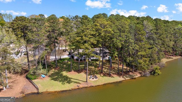 2025 Castle Lake Drive, Tyrone, GA 30290