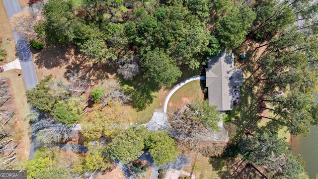 2025 Castle Lake Drive, Tyrone, GA 30290