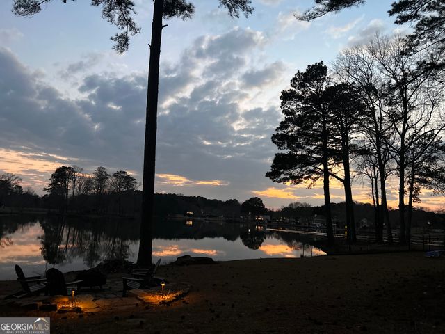 2025 Castle Lake Drive, Tyrone, GA 30290